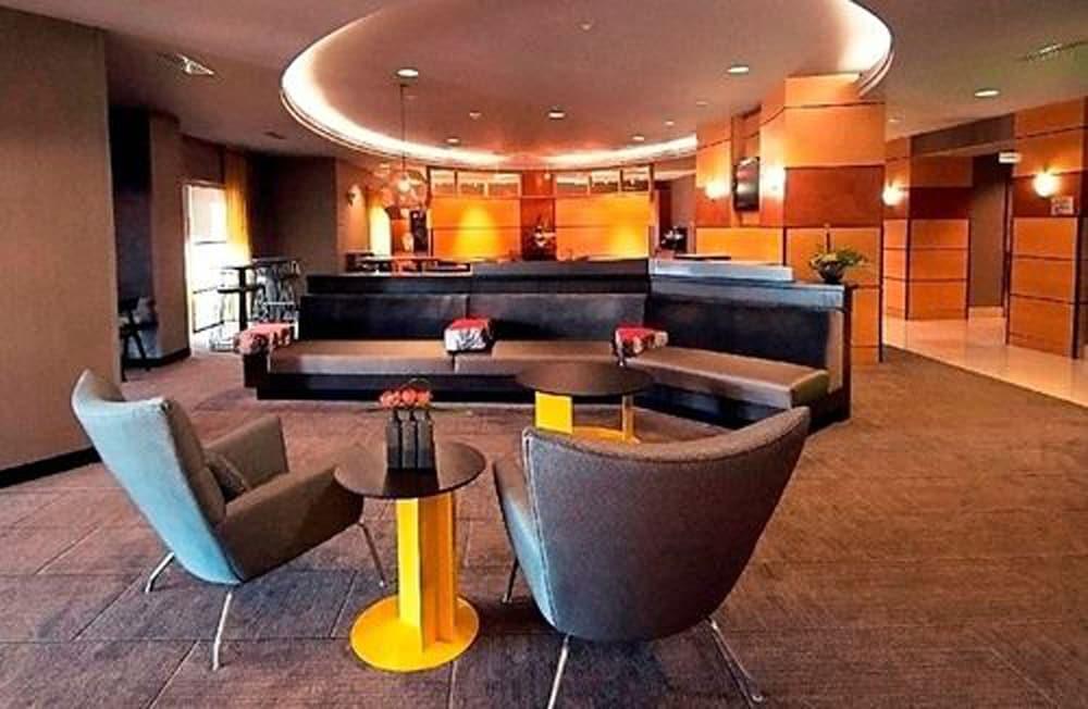Springhill Suites Louisville Airport מראה חיצוני תמונה
